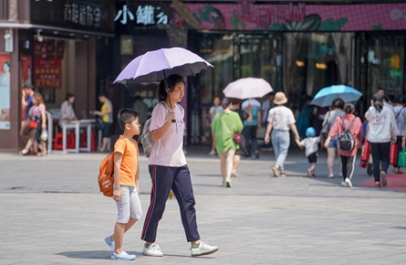 酷熱將退 今明兩天陣雨來(lái)襲