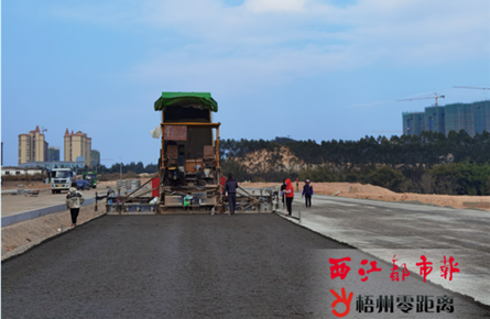 鐵路北路古鳳段水穩(wěn)基層開鋪